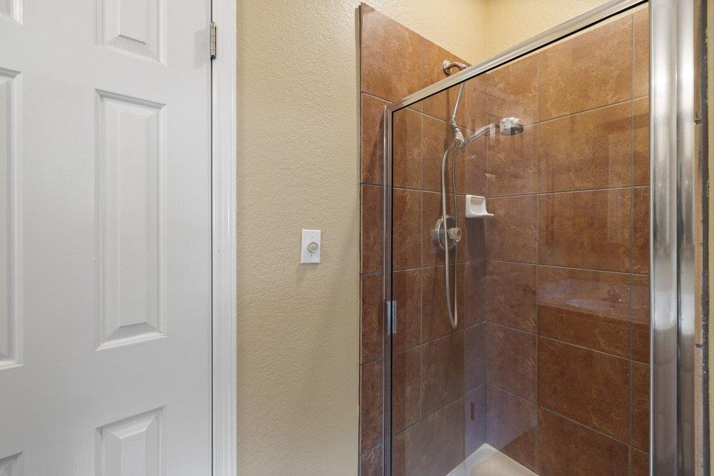 347 Spring Dr Property Photo 32