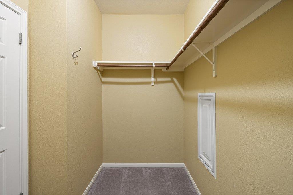347 Spring Dr Property Photo 33
