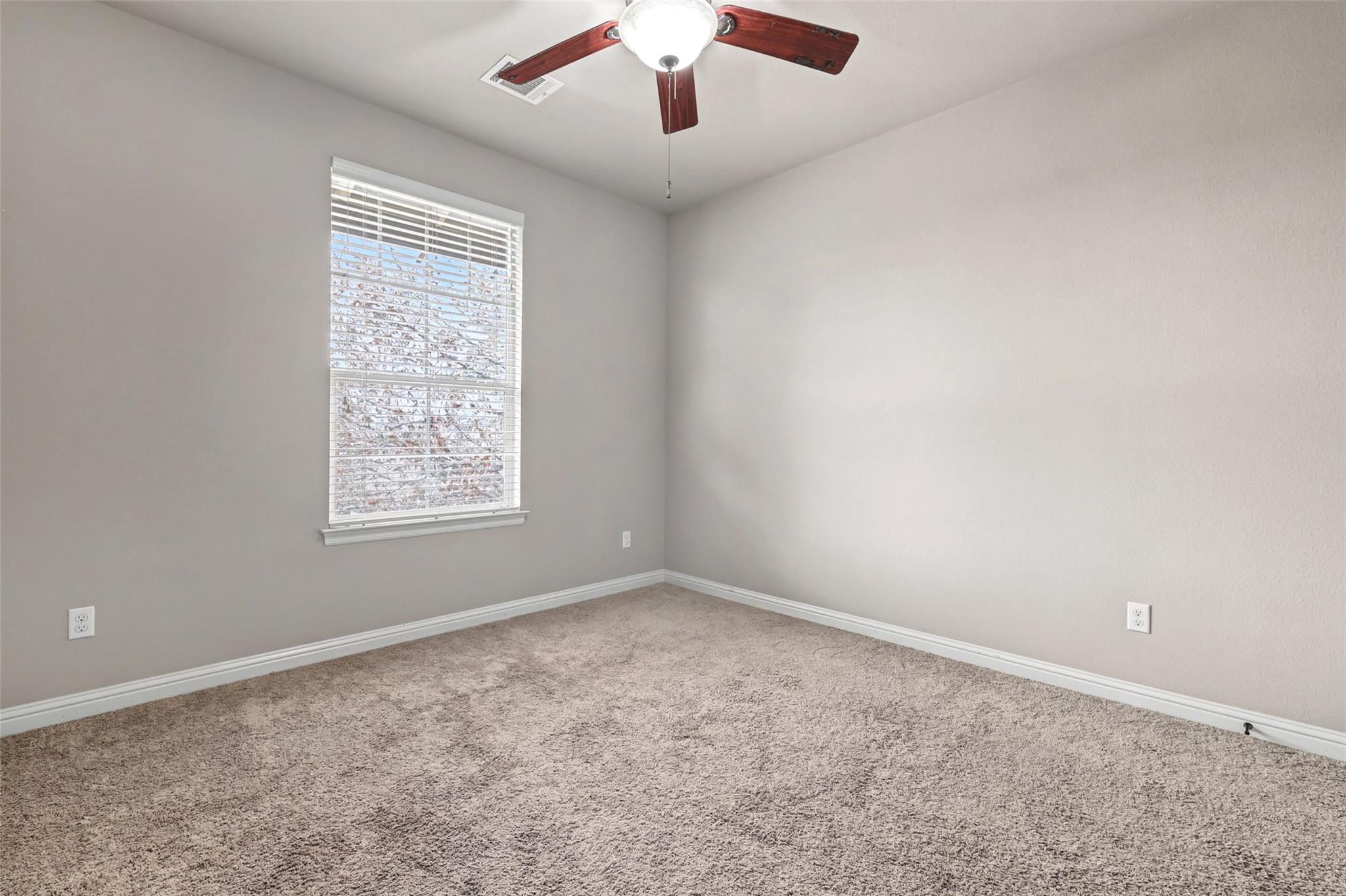 1813 Harvest Dance Dr Property Photo 26
