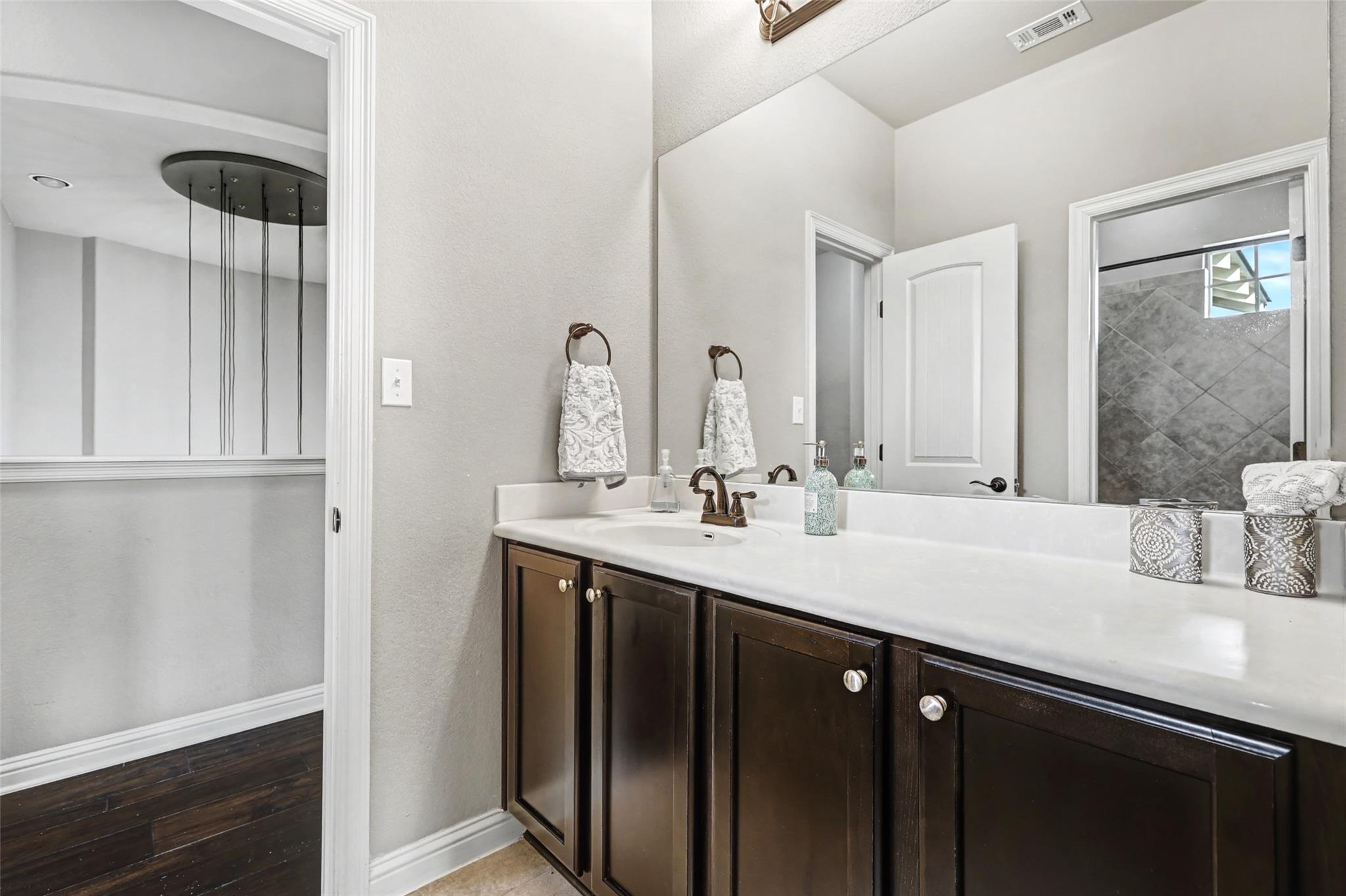 1813 Harvest Dance Dr Property Photo 27