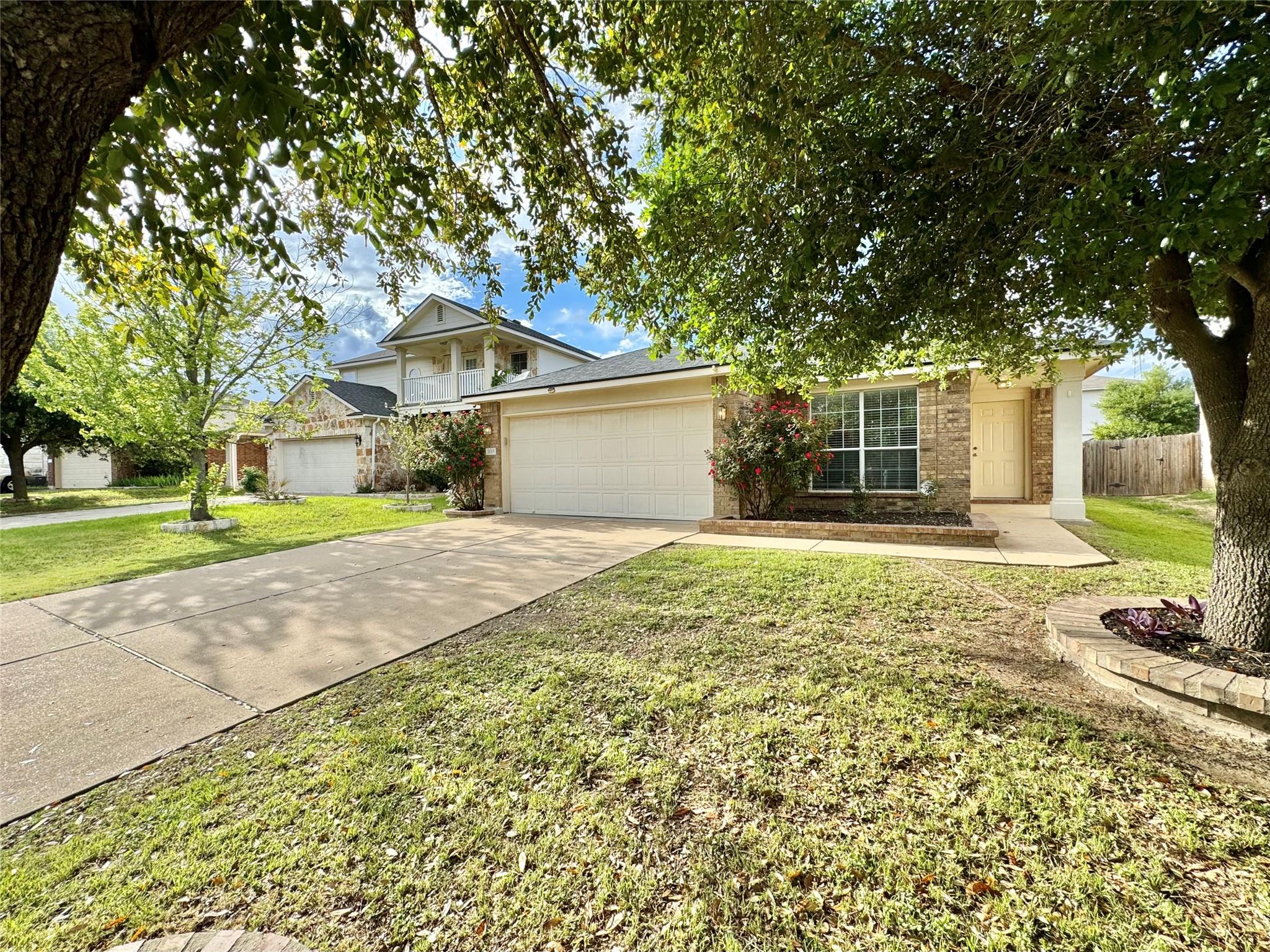 1015 Aiken Dr Property Photo 1