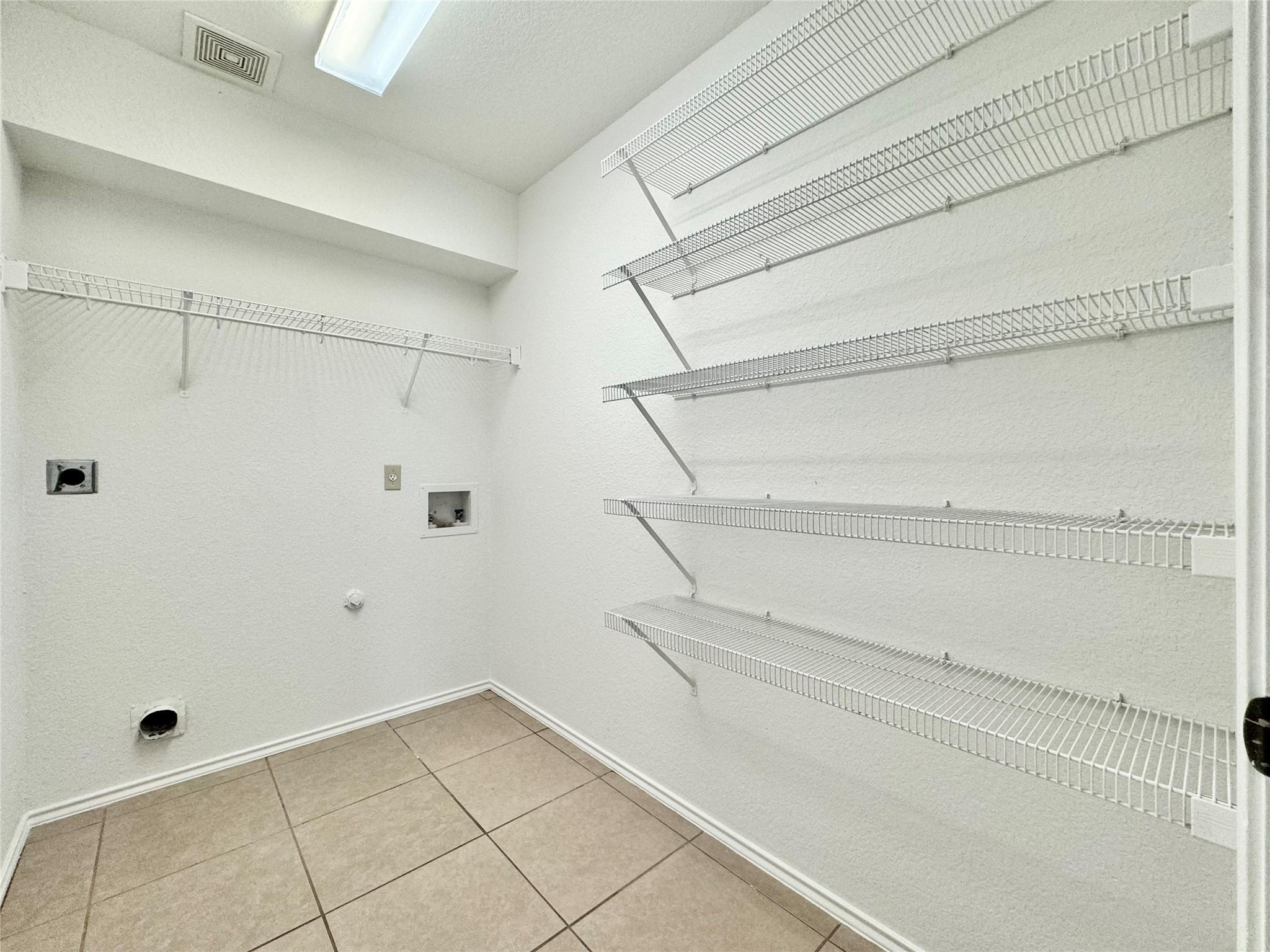 1015 Aiken Dr Property Photo 29