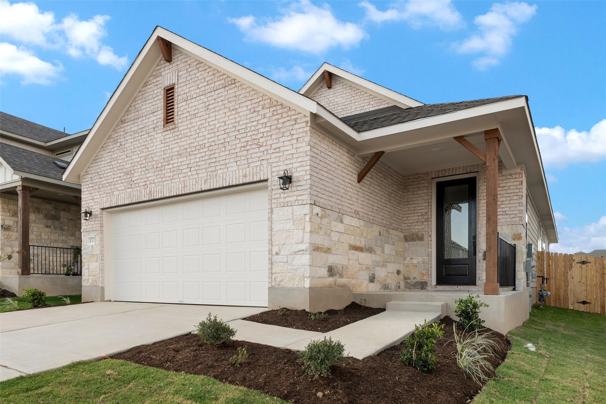 157 Clover Bnd Property Photo 1