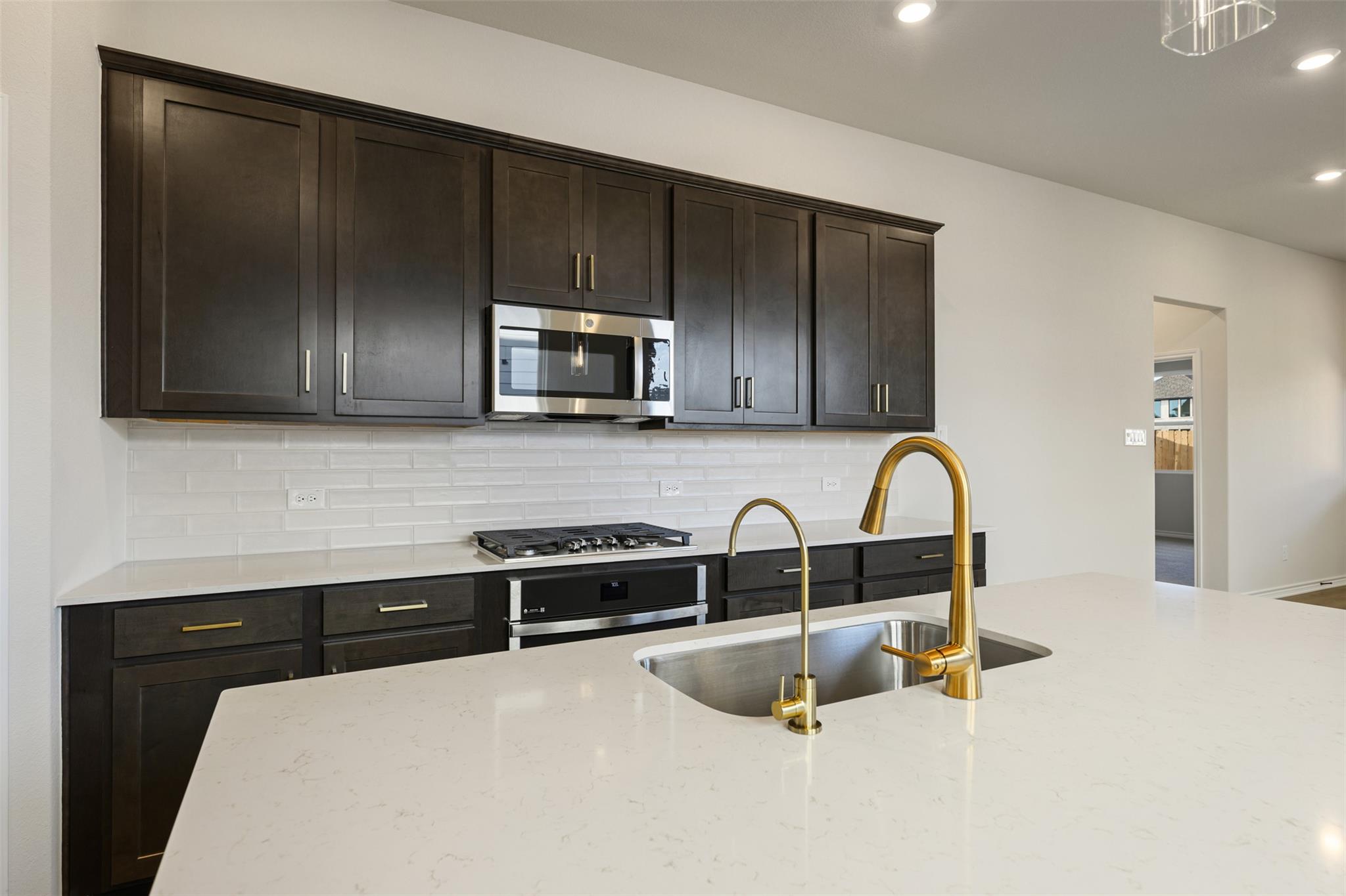 157 Clover Bnd Property Photo 10