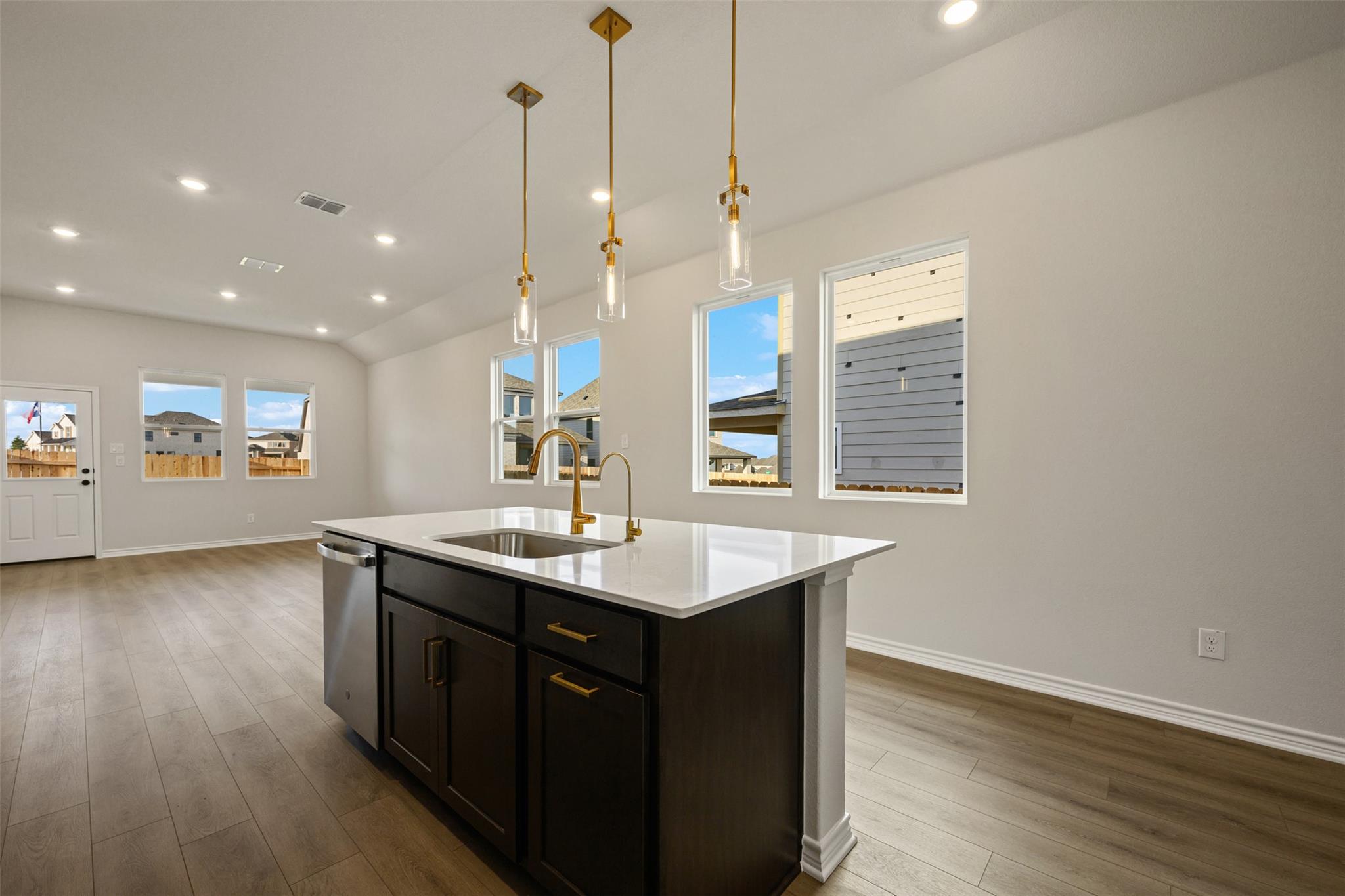 157 Clover Bnd Property Photo 11