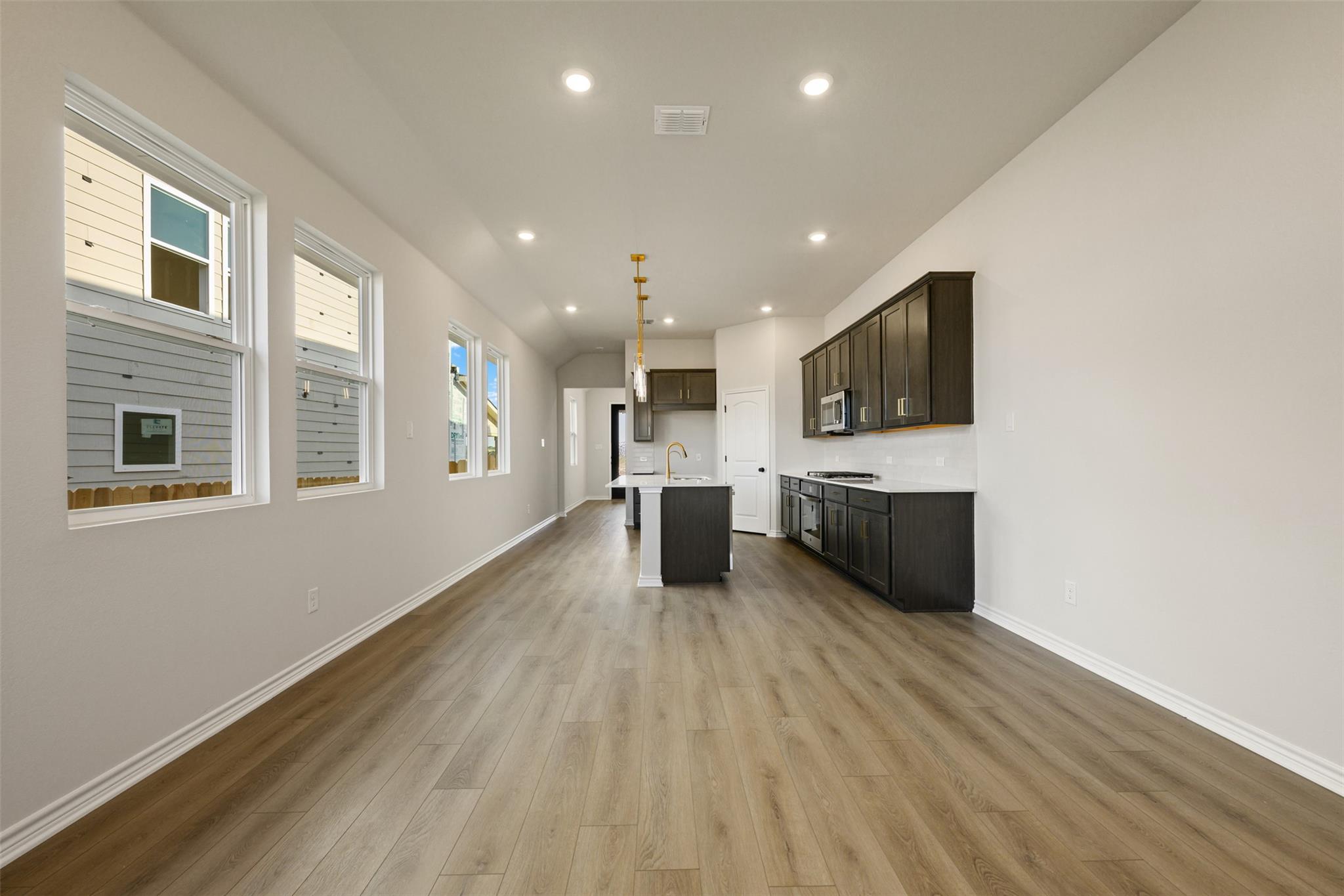 157 Clover Bnd Property Photo 15
