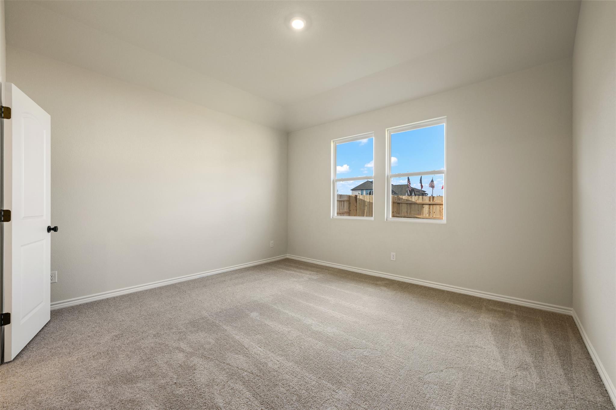 157 Clover Bnd Property Photo 21