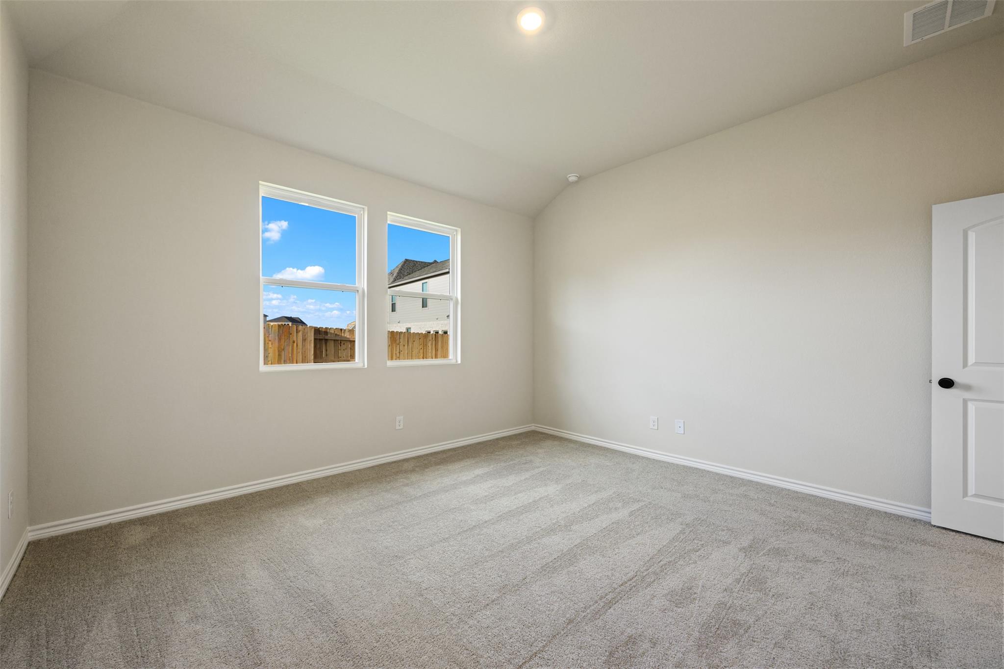 157 Clover Bnd Property Photo 24