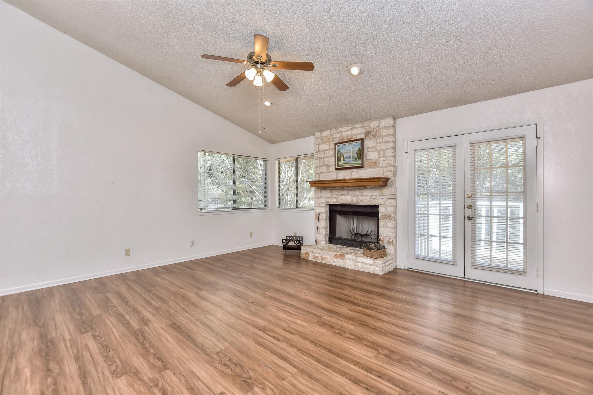 3810 Brangus Rd Property Photo 6