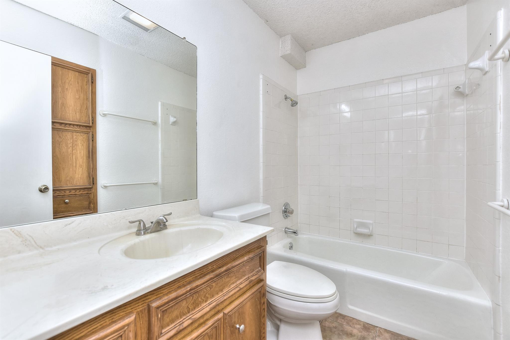 3810 Brangus Rd Property Photo 13