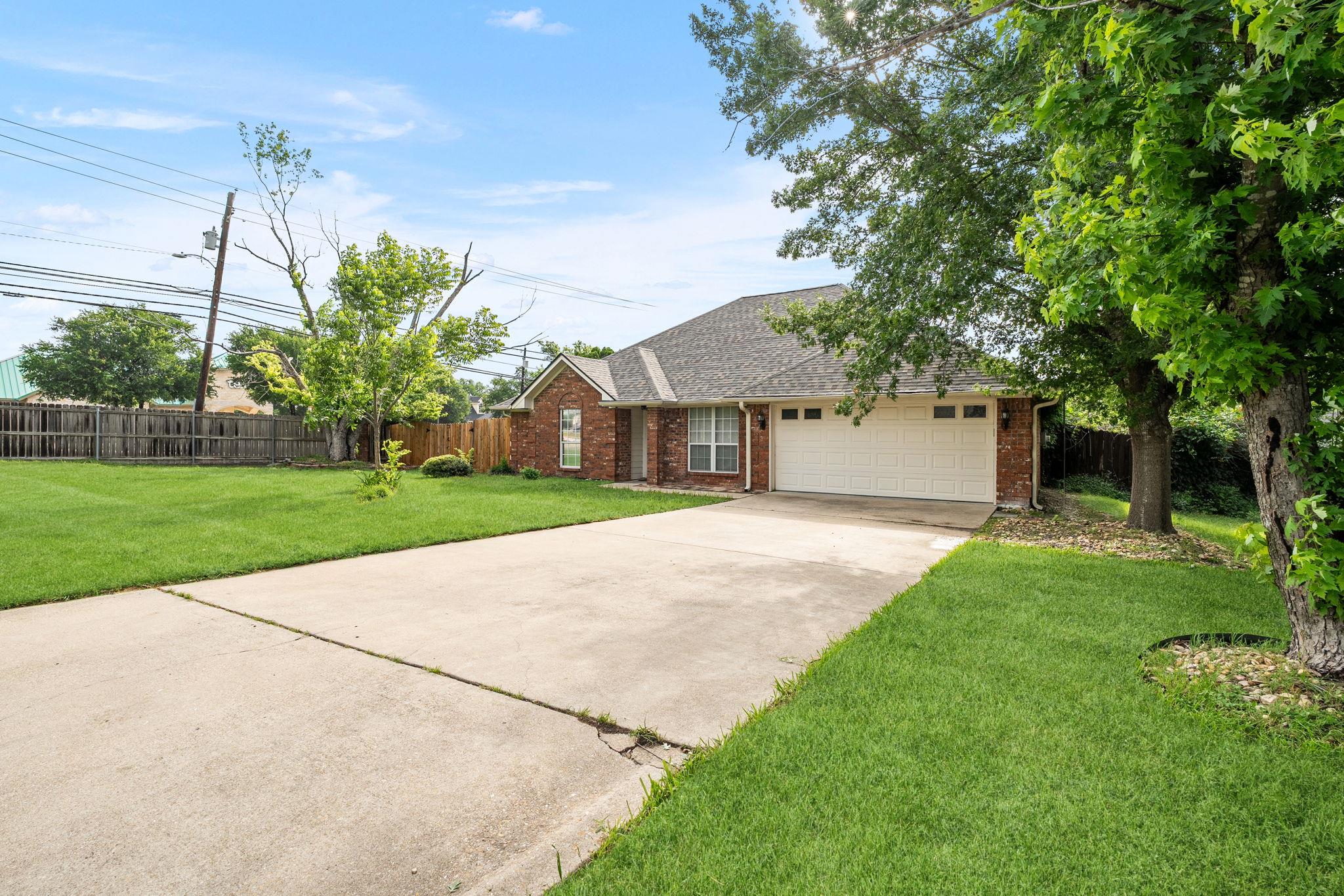 2808 Kneese Dr Property Photo 31