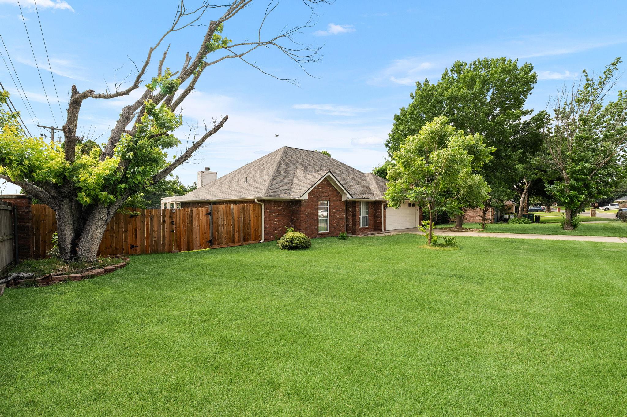 2808 Kneese Dr Property Photo 32
