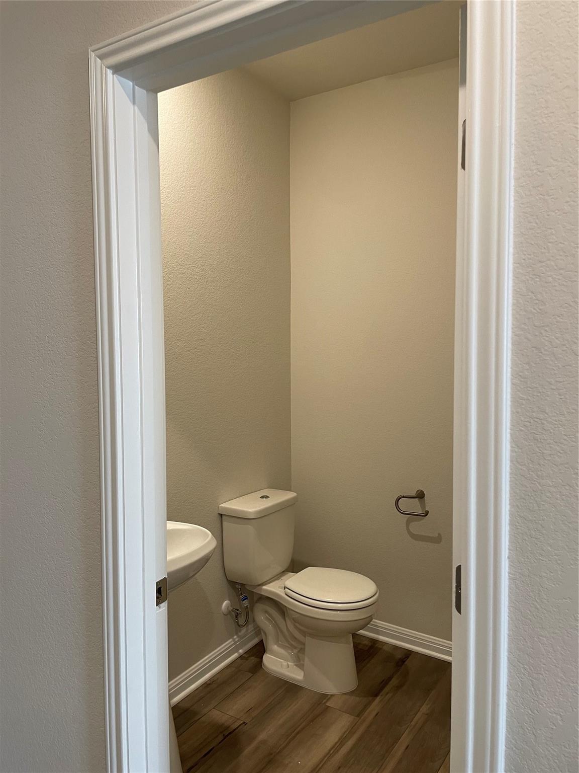 10407 Mager None Property Photo 9