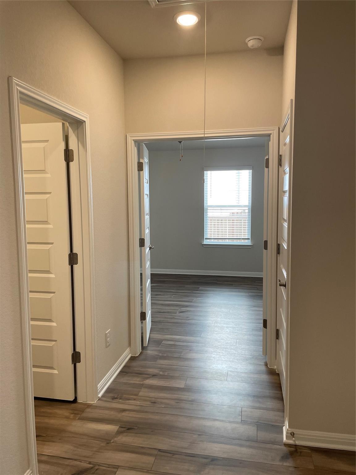 10407 Mager None Property Photo 10