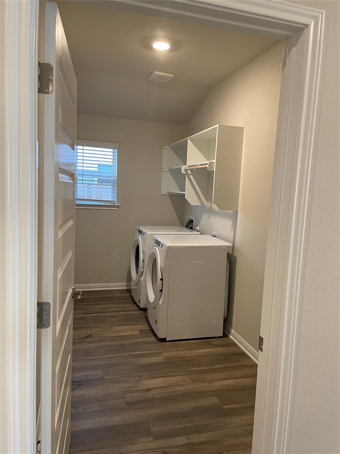 10407 Mager None Property Photo 11
