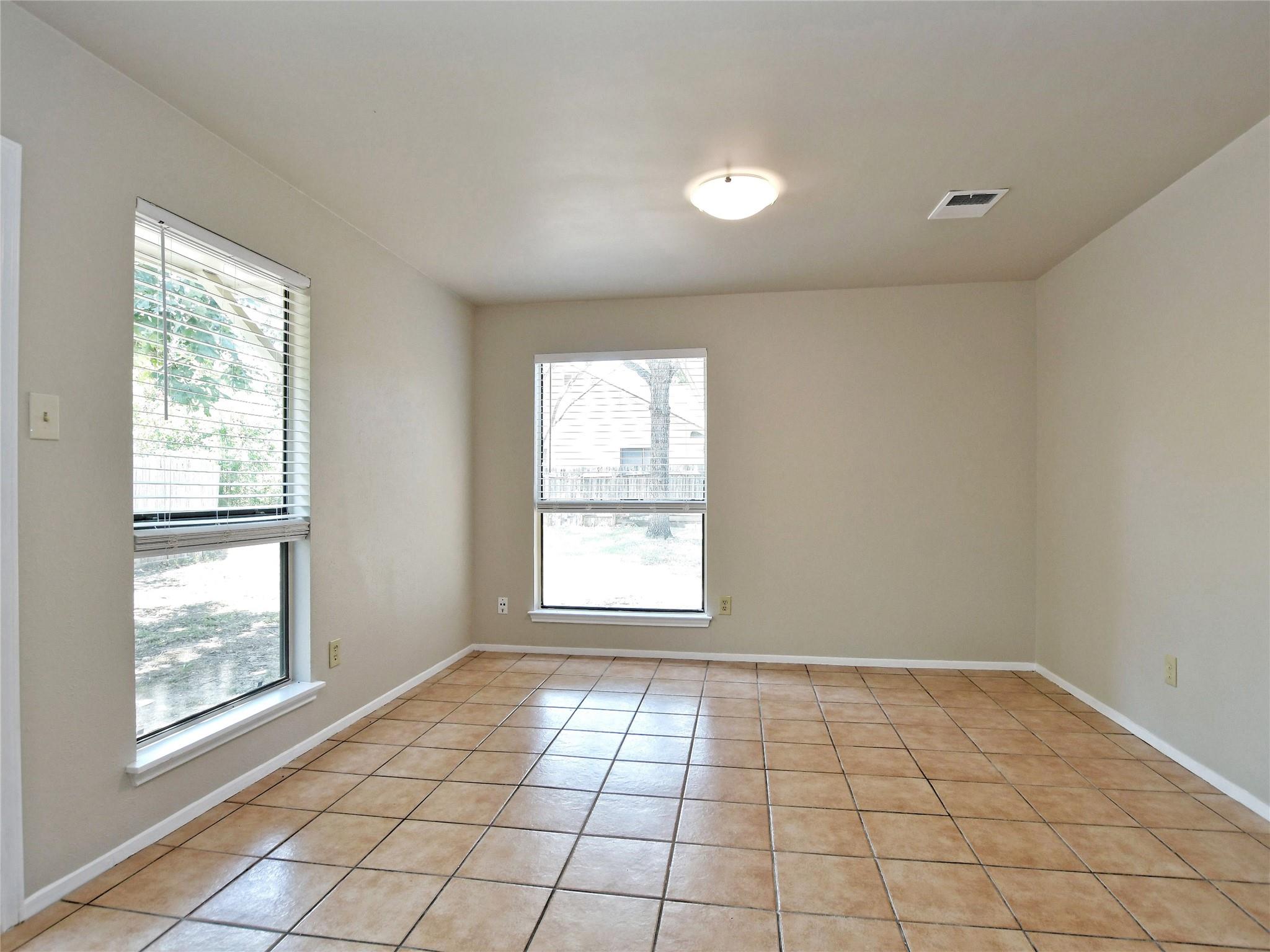 300 North Field St Property Photo 10
