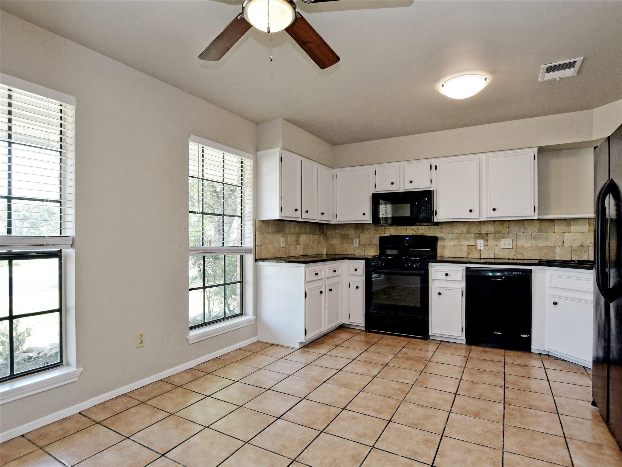 300 North Field St Property Photo 13