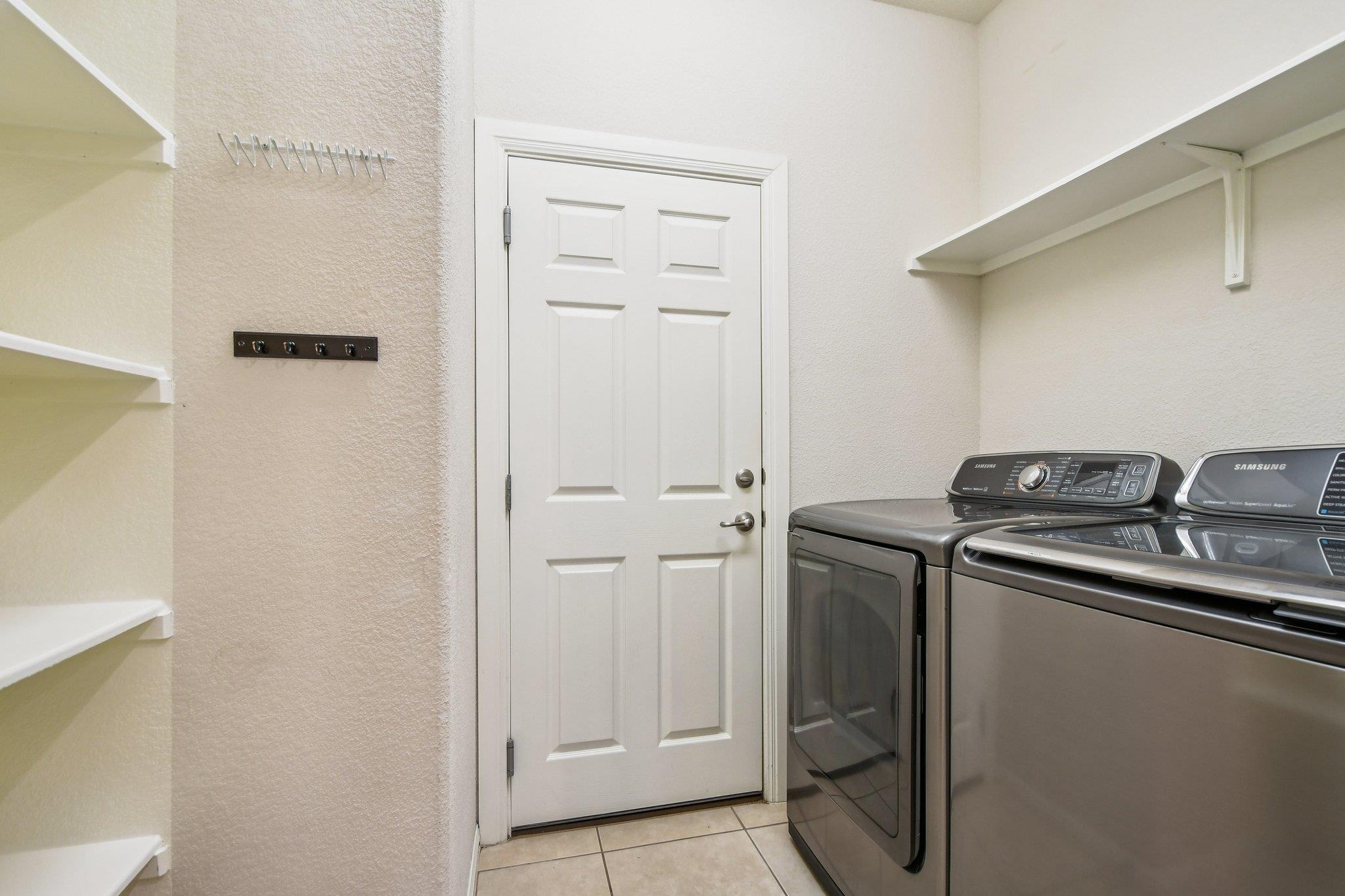 634 Irvin Dr Property Photo 28