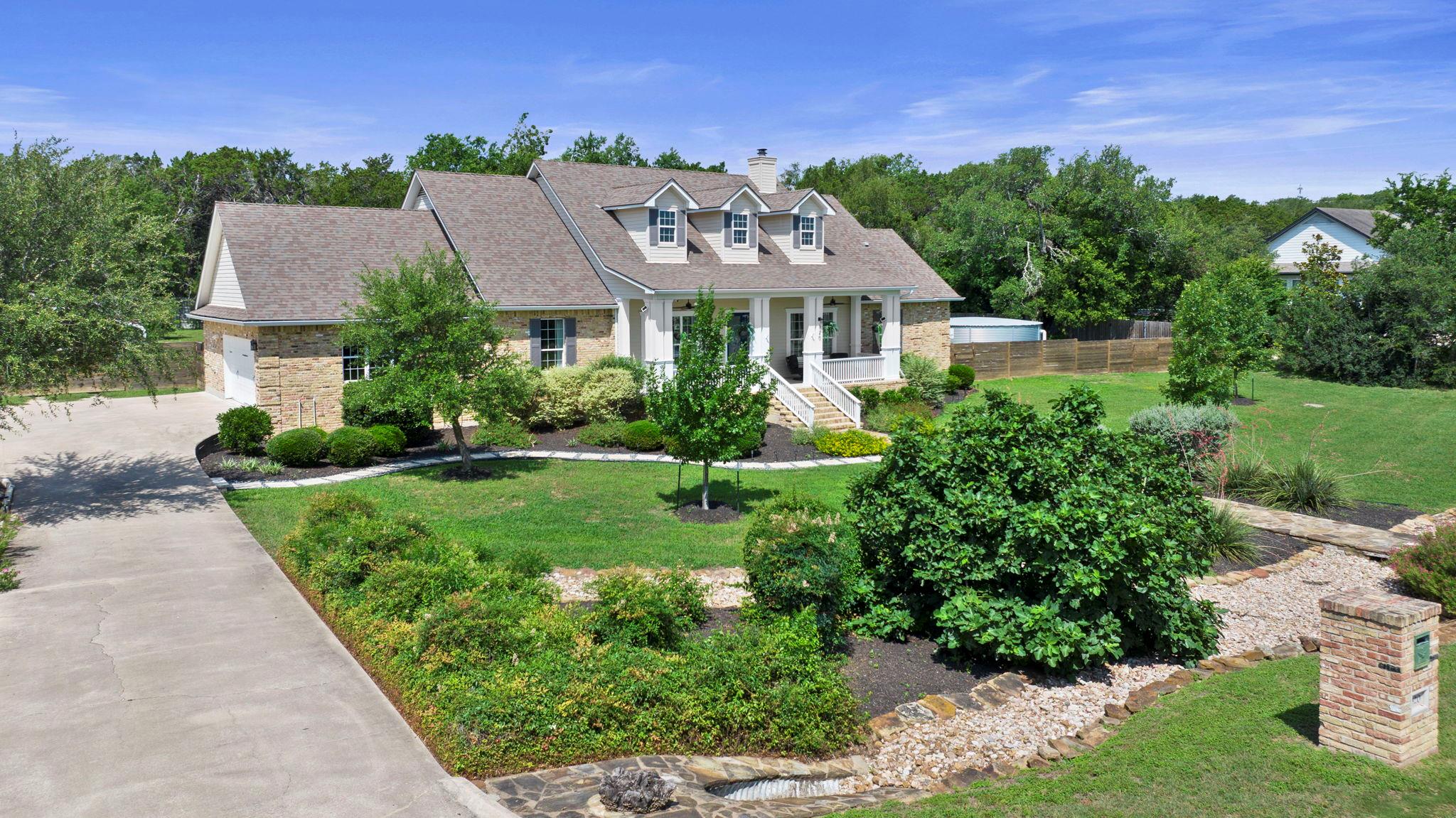520 Goodnight Trl Property Photo 2