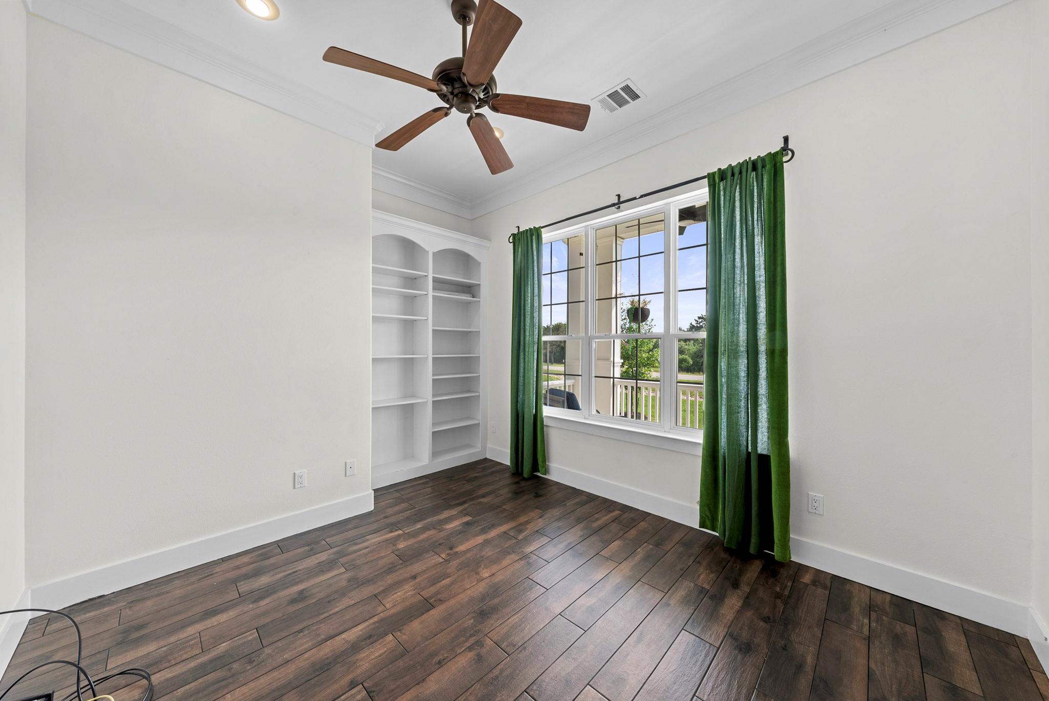 520 Goodnight Trl Property Photo 6