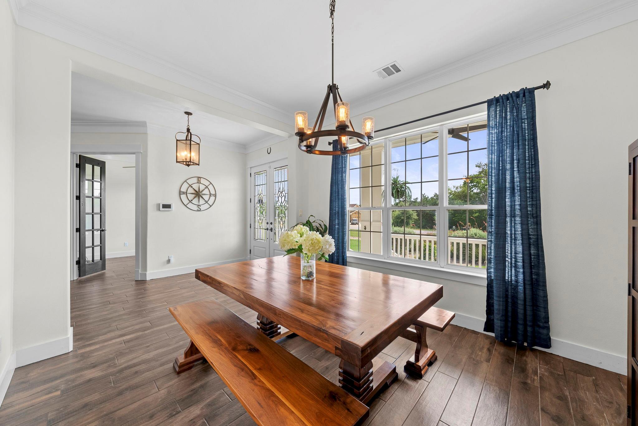 520 Goodnight Trl Property Photo 8
