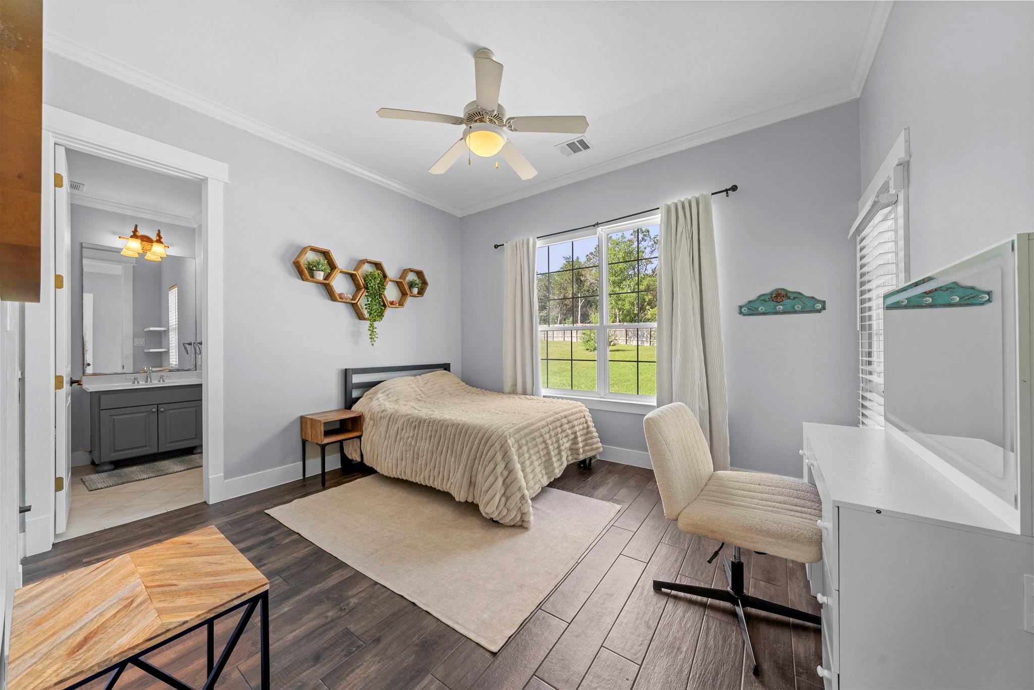 520 Goodnight Trl Property Photo 24