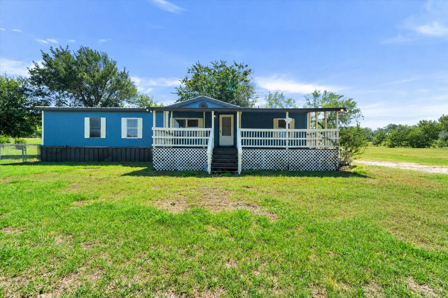 345 Fm 671 None Property Photo