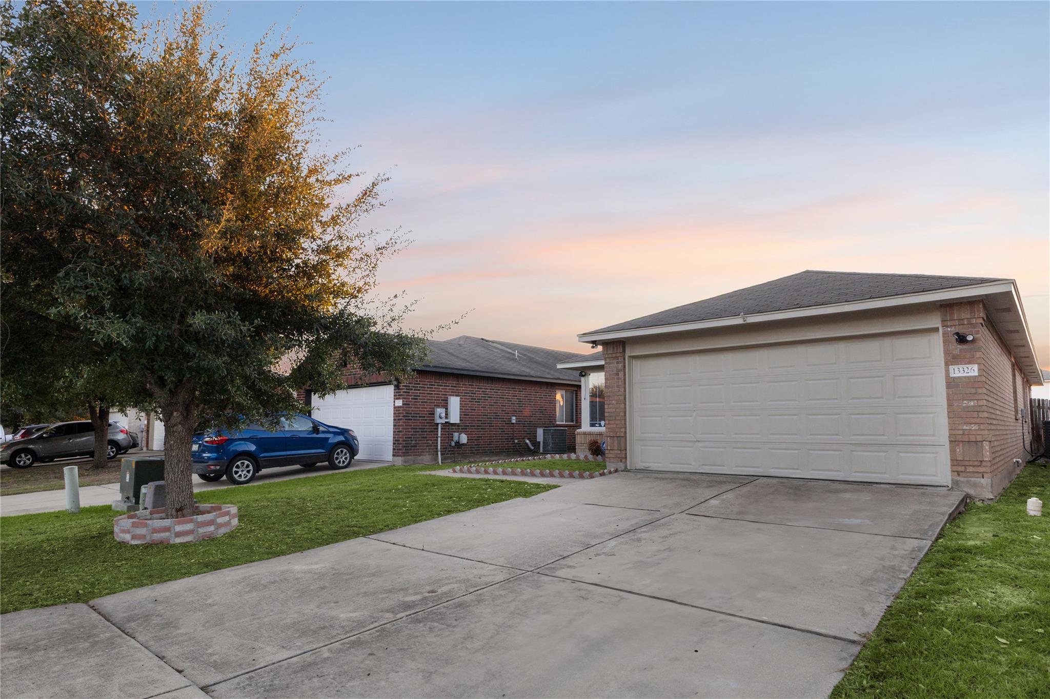 13326 James Monroe St Property Photo 3