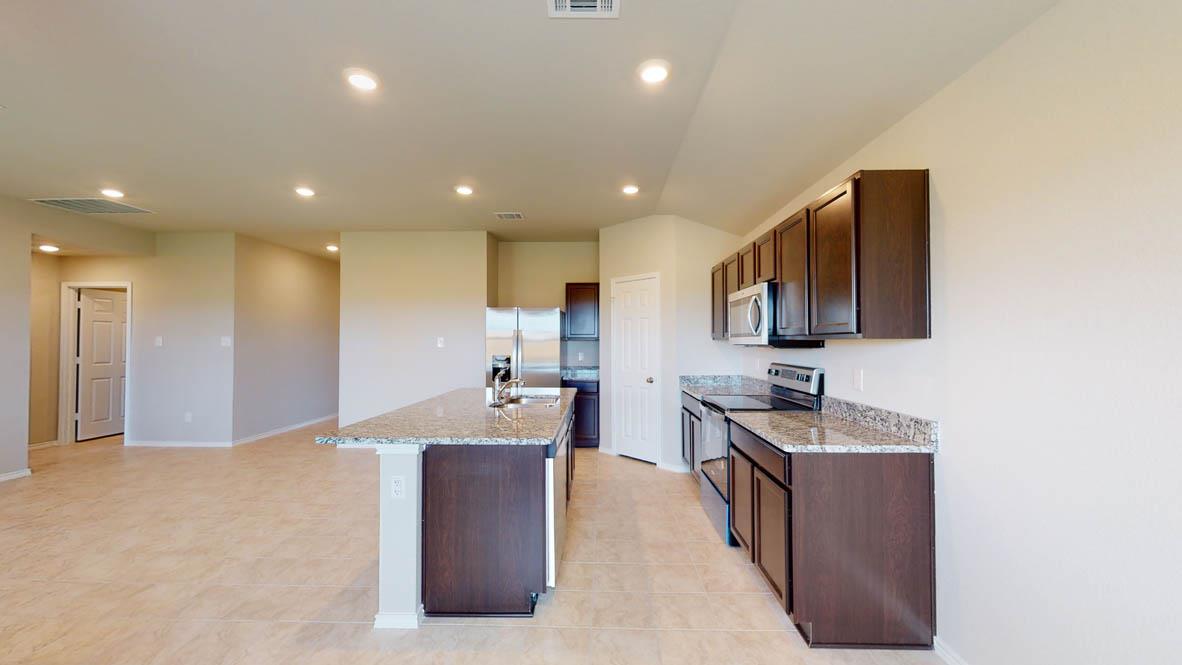 1305 Rolling Thunder Dr Property Photo 7