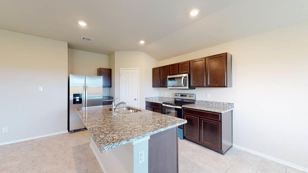 1305 Rolling Thunder Dr Property Photo 8