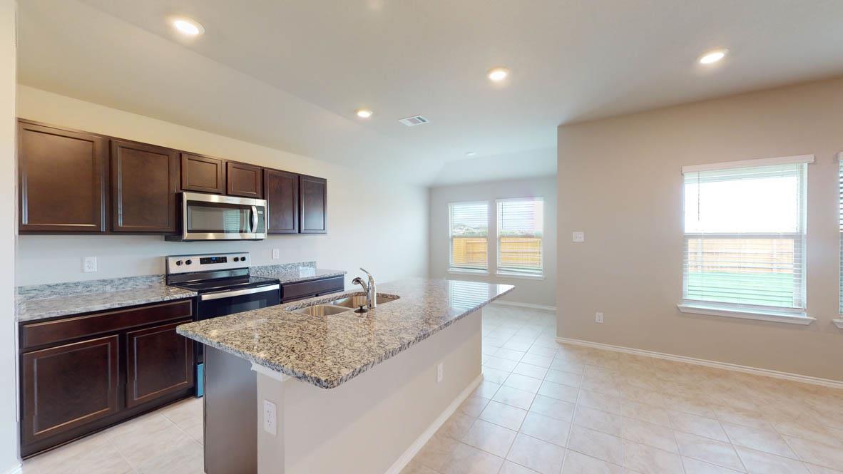 1305 Rolling Thunder Dr Property Photo 9