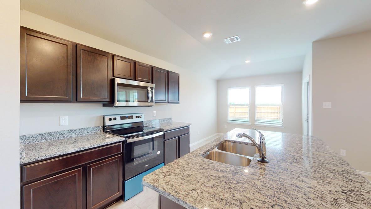 1305 Rolling Thunder Dr Property Photo 10