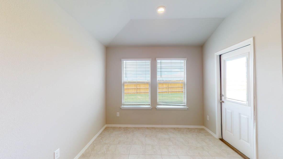 1305 Rolling Thunder Dr Property Photo 13