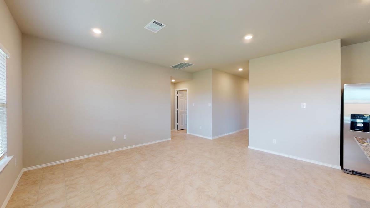 1305 Rolling Thunder Dr Property Photo 15