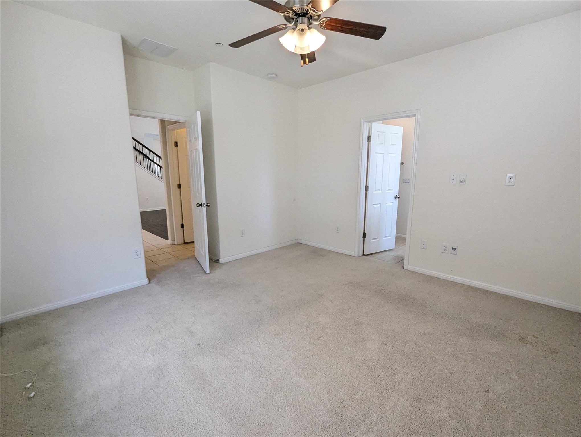 3240 E Whitestone Blvd #37 Property Photo 15