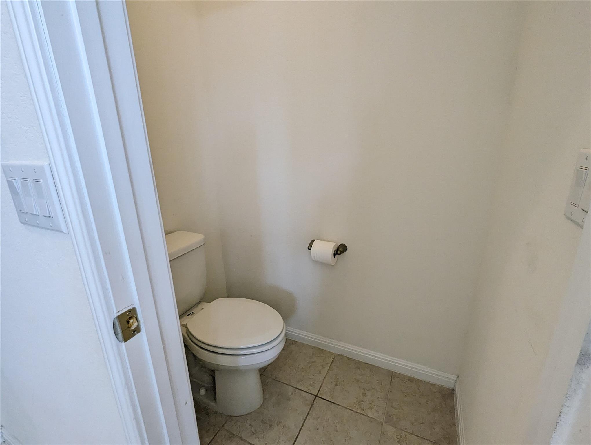 3240 E Whitestone Blvd #37 Property Photo 17