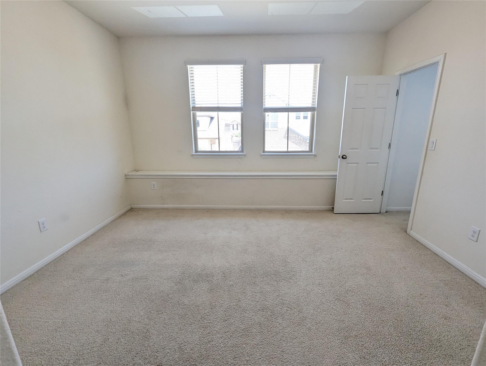 3240 E Whitestone Blvd #37 Property Photo 30