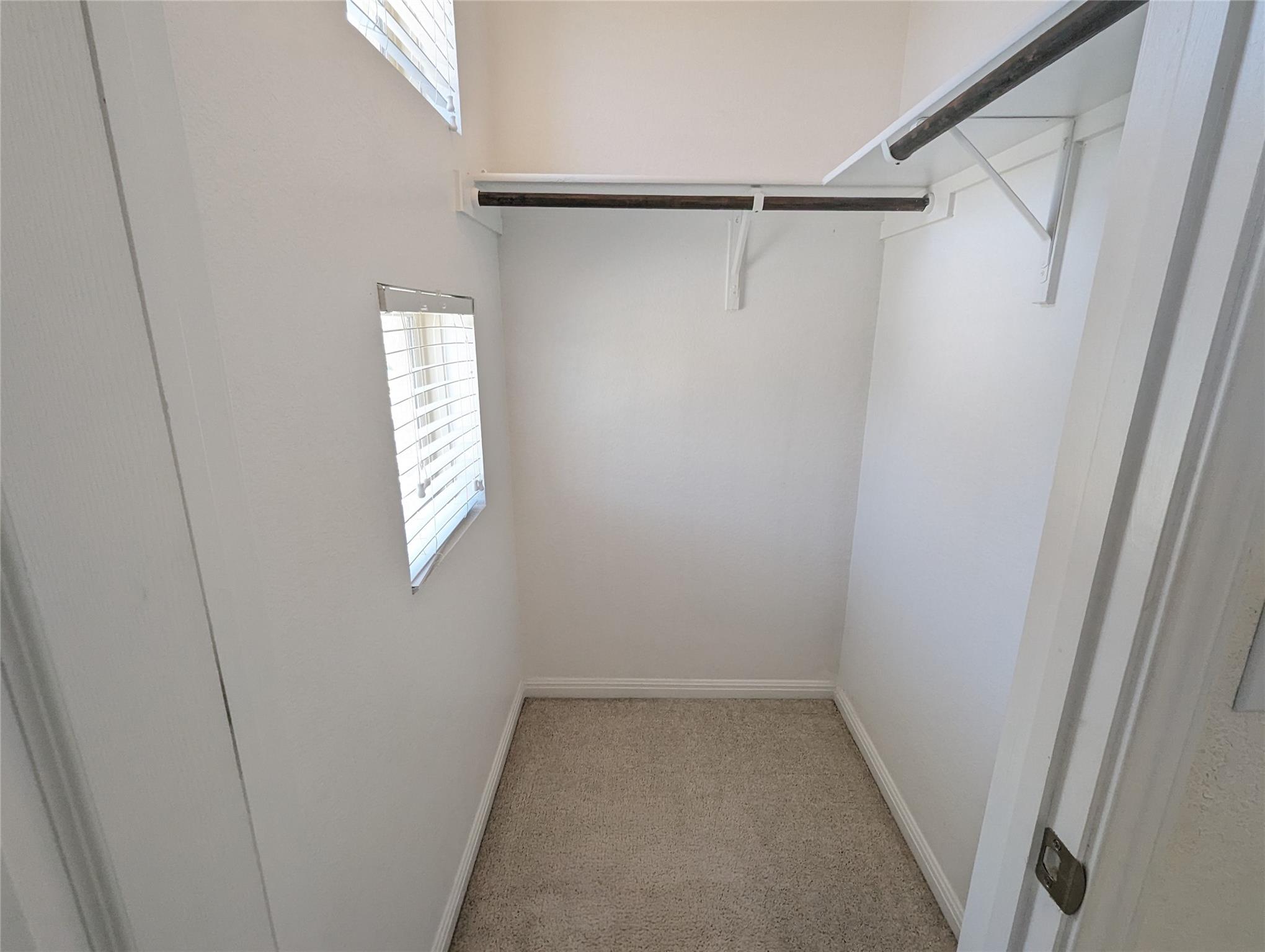 3240 E Whitestone Blvd #37 Property Photo 32