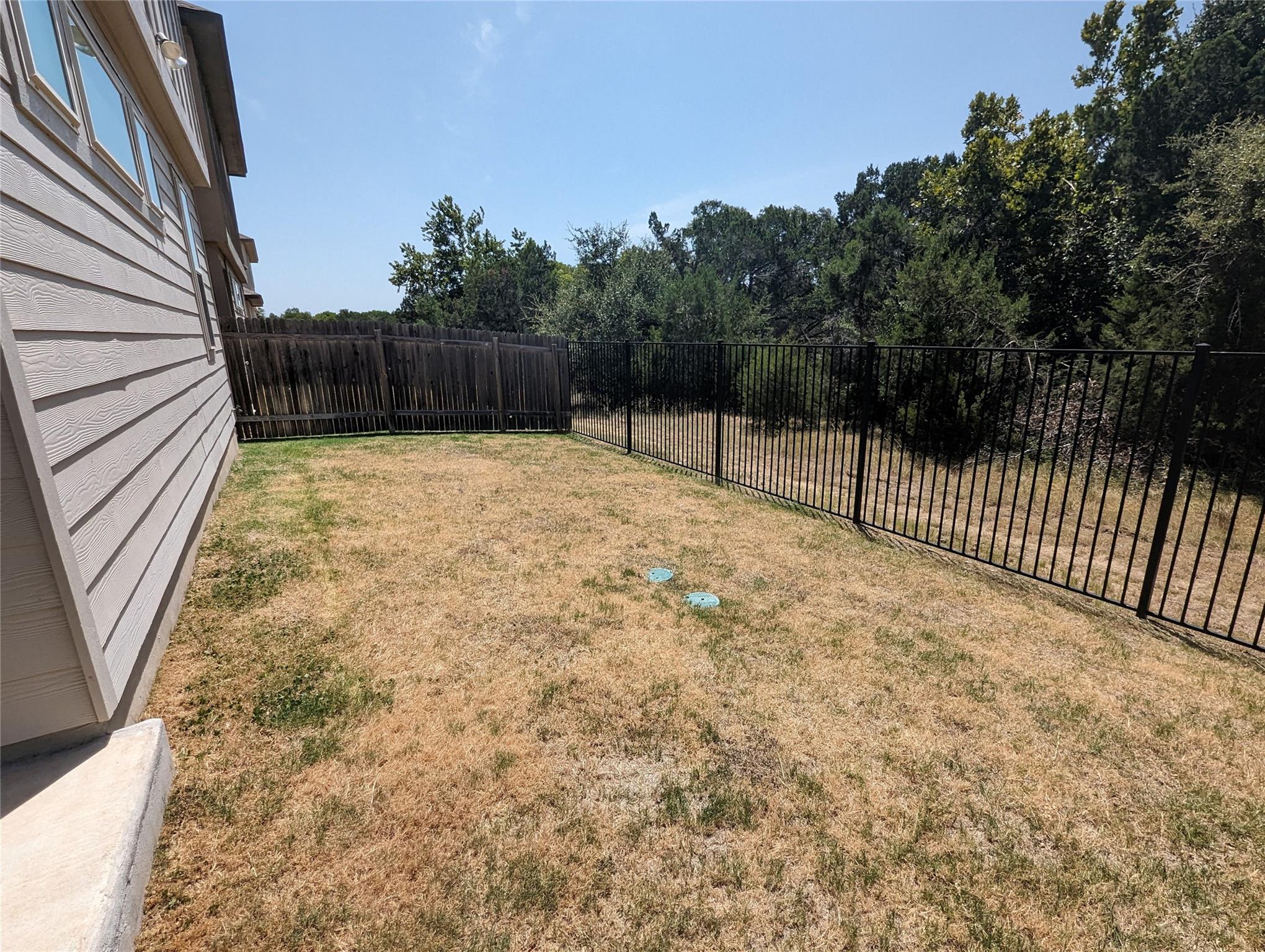 3240 E Whitestone Blvd #37 Property Photo 38