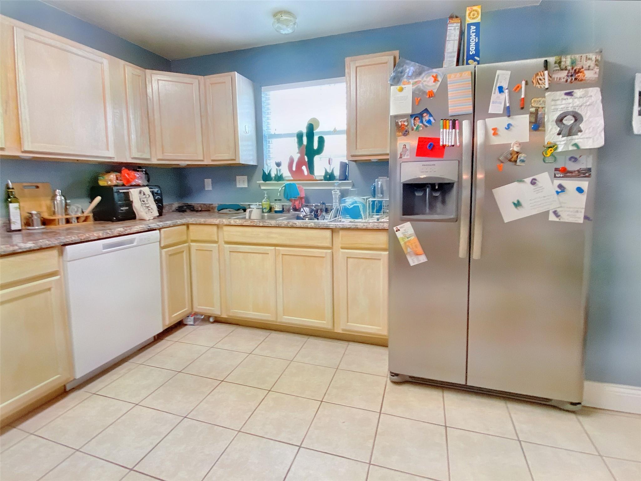 1149 Mira Loma Ln Property Photo 6