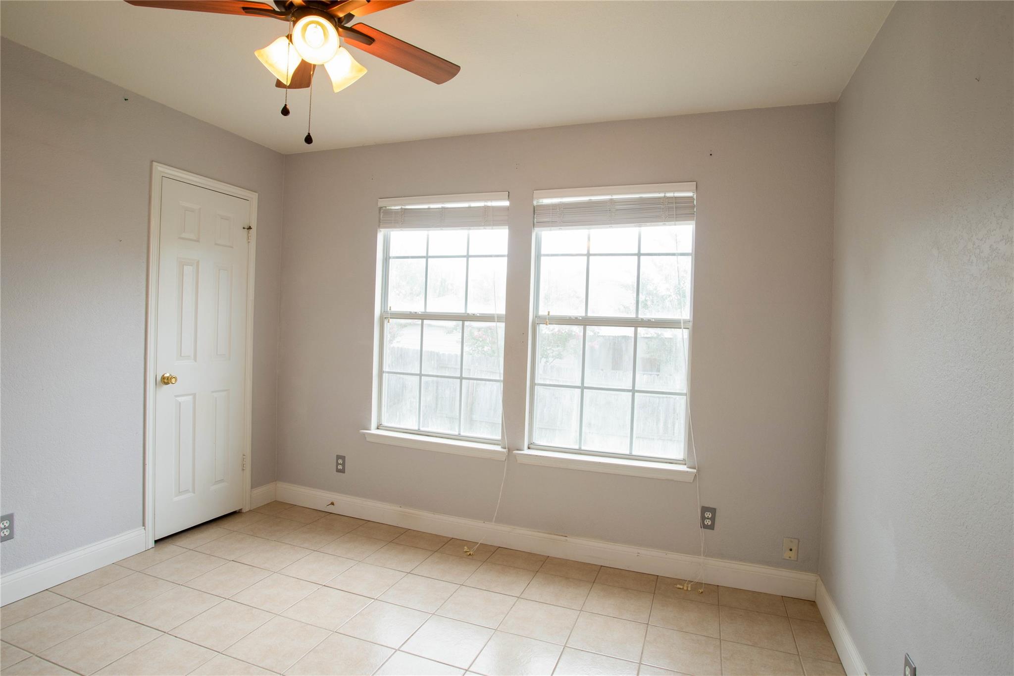 1149 Mira Loma Ln Property Photo 14