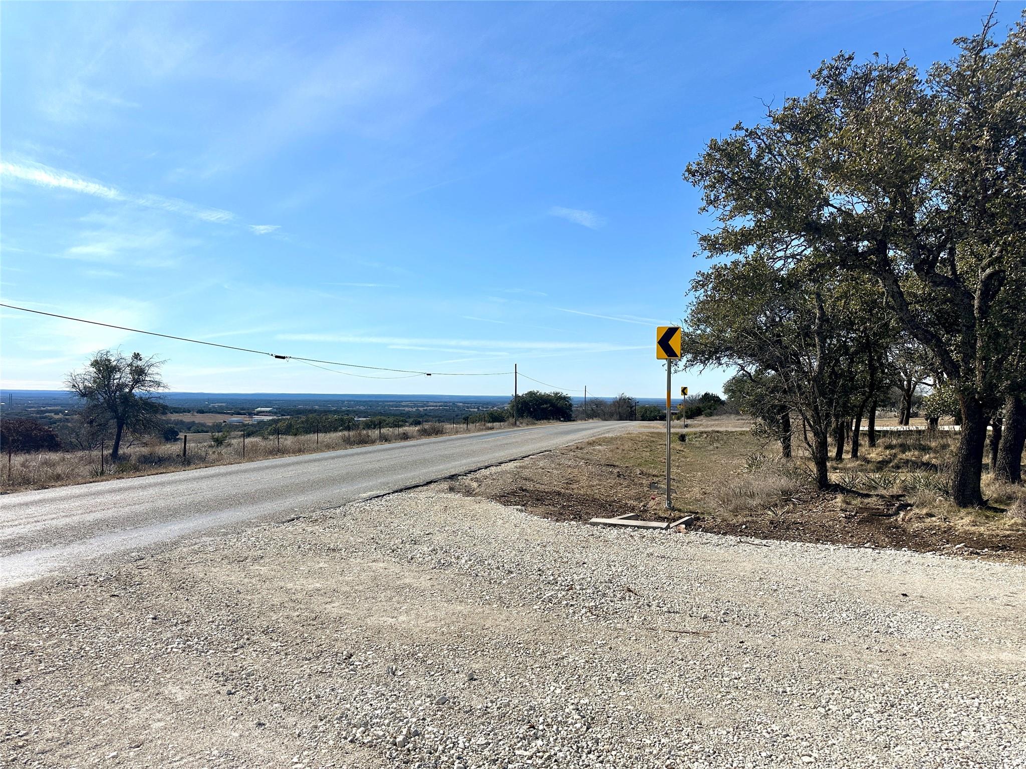 47 Fm 572 Property Photo 2