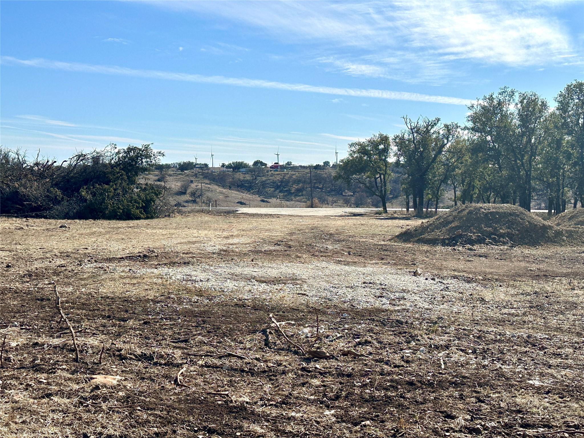 47 Fm 572 Property Photo 5