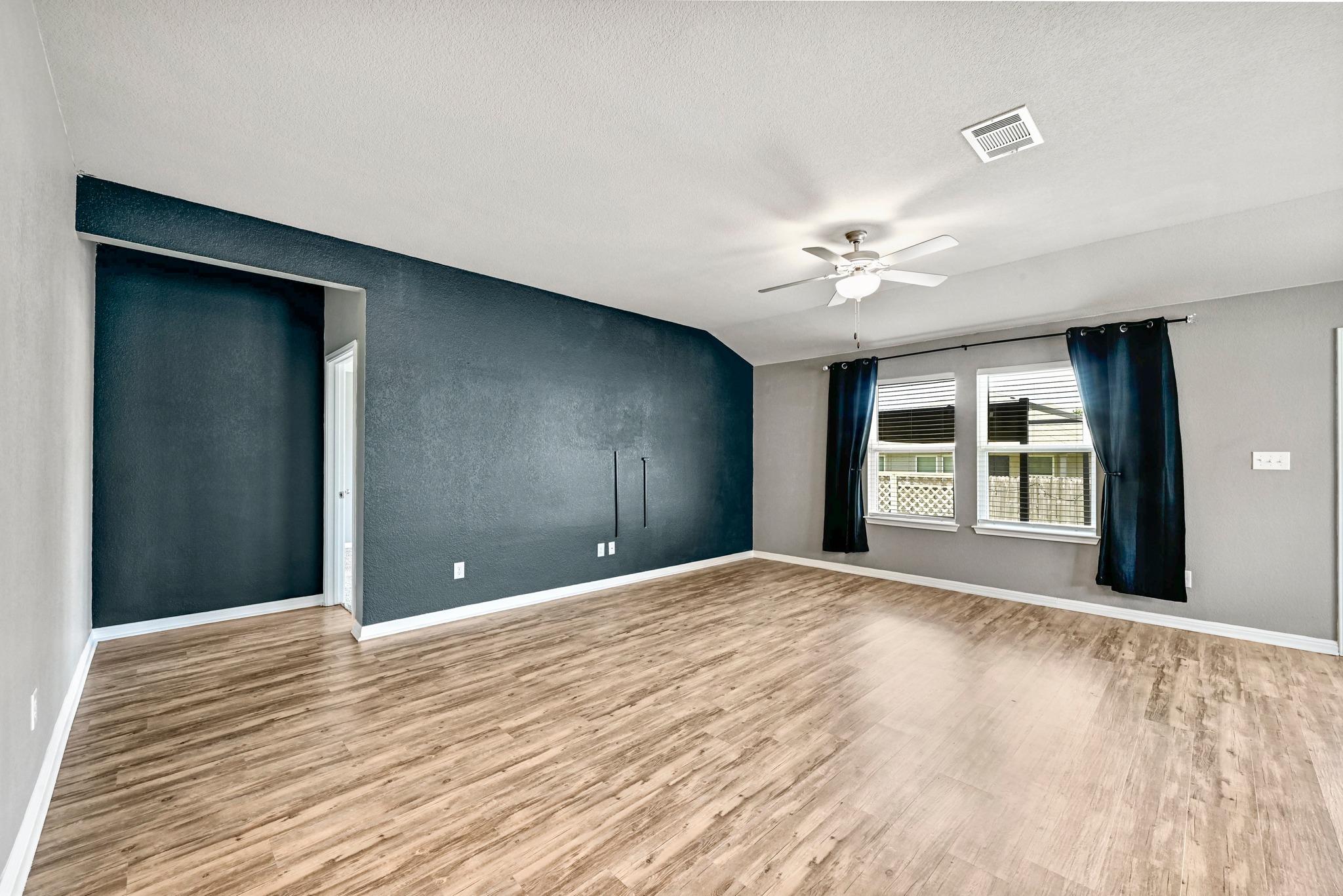 114 Grasslands Trl Property Photo 4