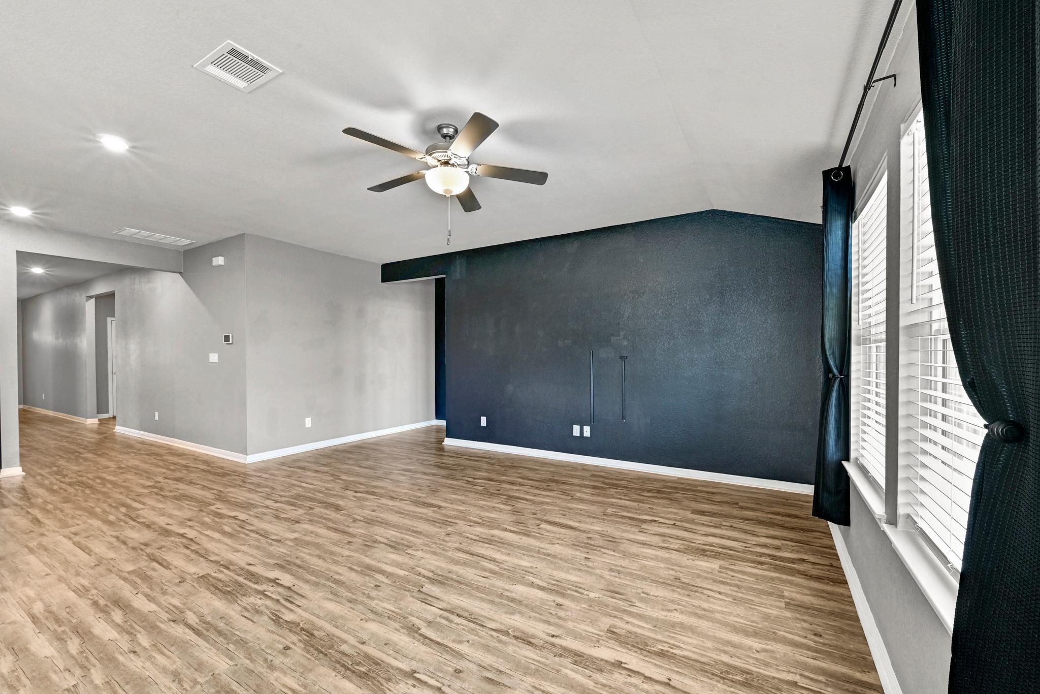 114 Grasslands Trl Property Photo 5