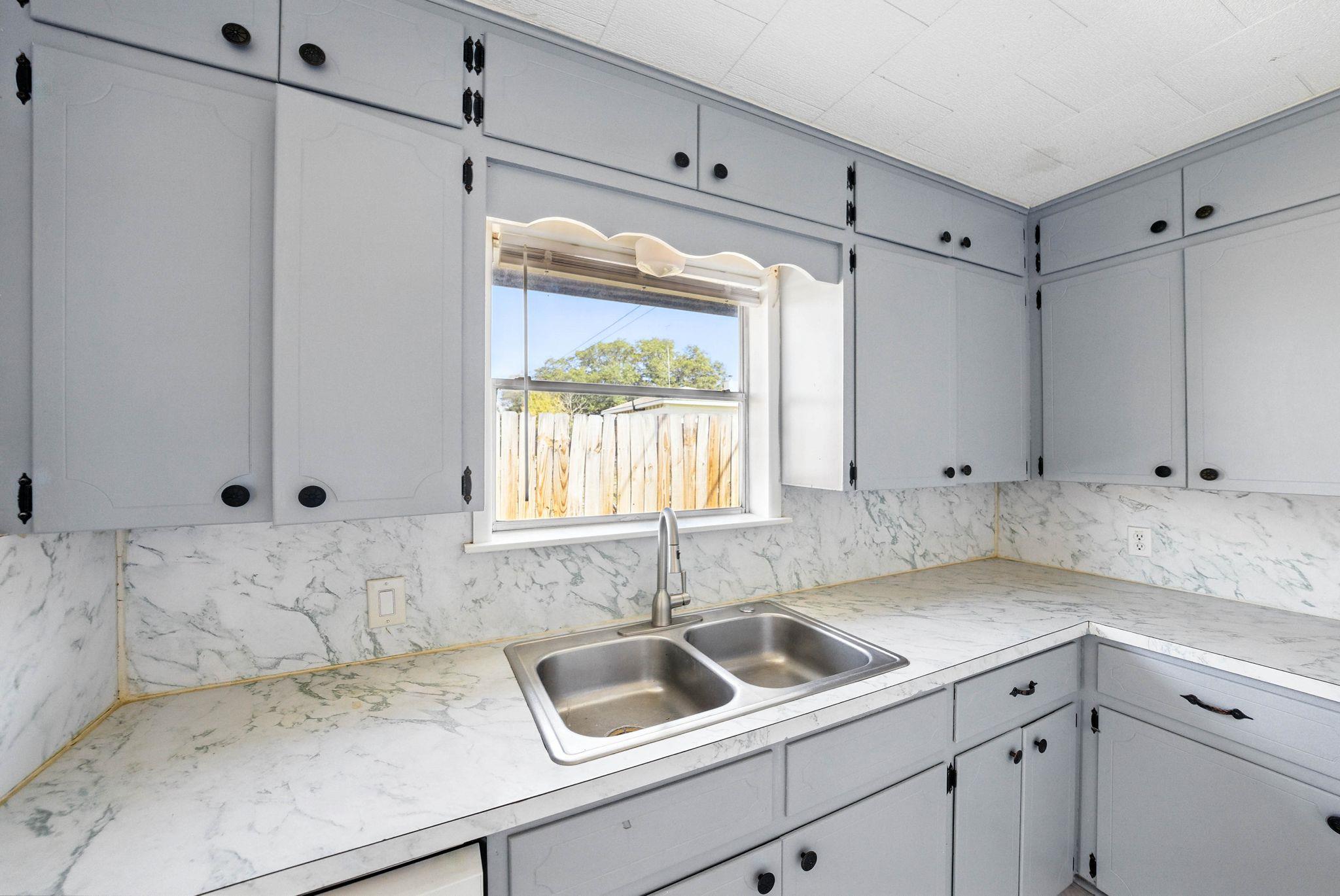 3502 Sagebrush Trl Property Photo 13