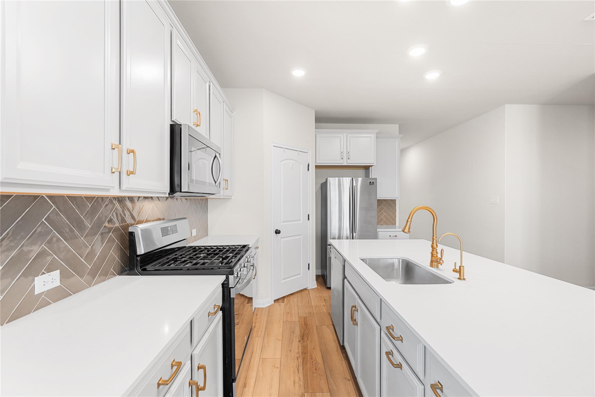 807 Gray Fox Loop Property Photo 13