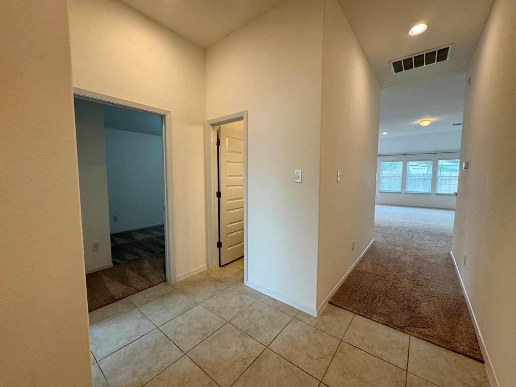 106 Watercourse Way Property Photo 4