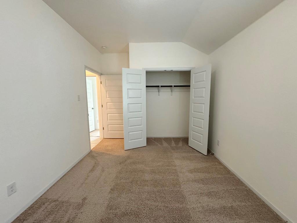 106 Watercourse Way Property Photo 11