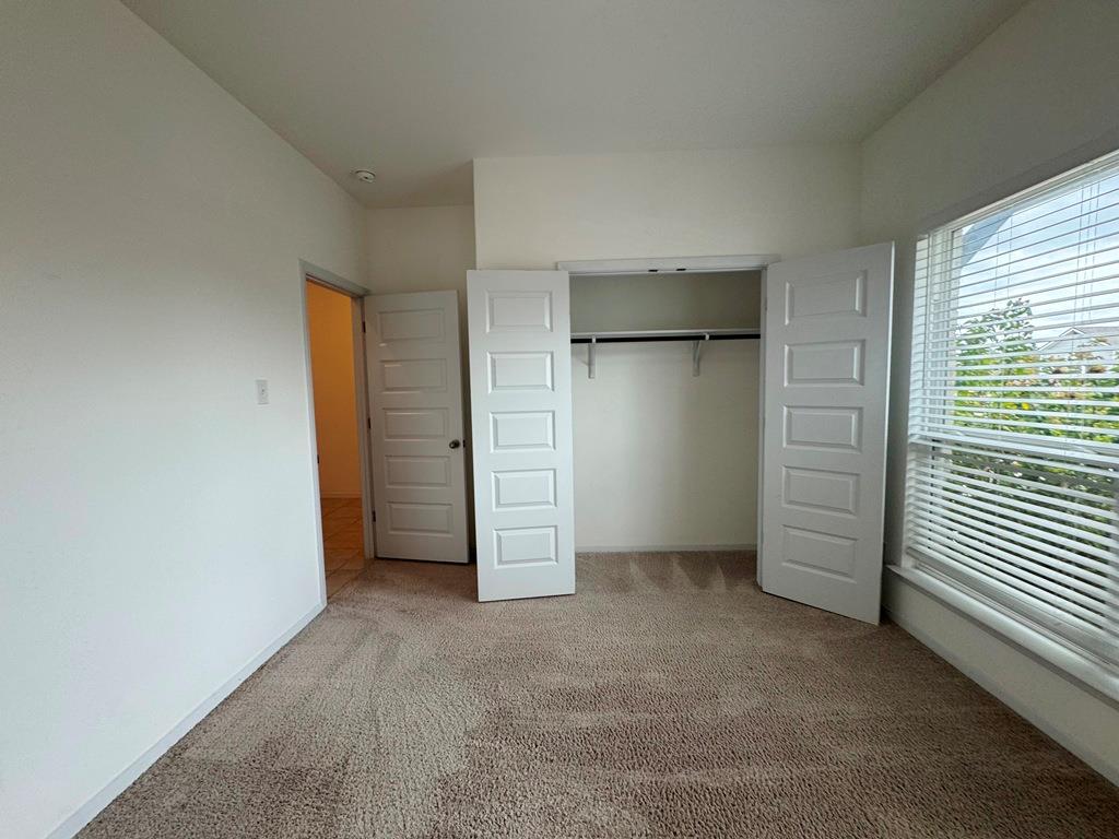 106 Watercourse Way Property Photo 12